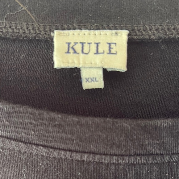 KULE The Modern Long Black Tee - Picture 4 of 9